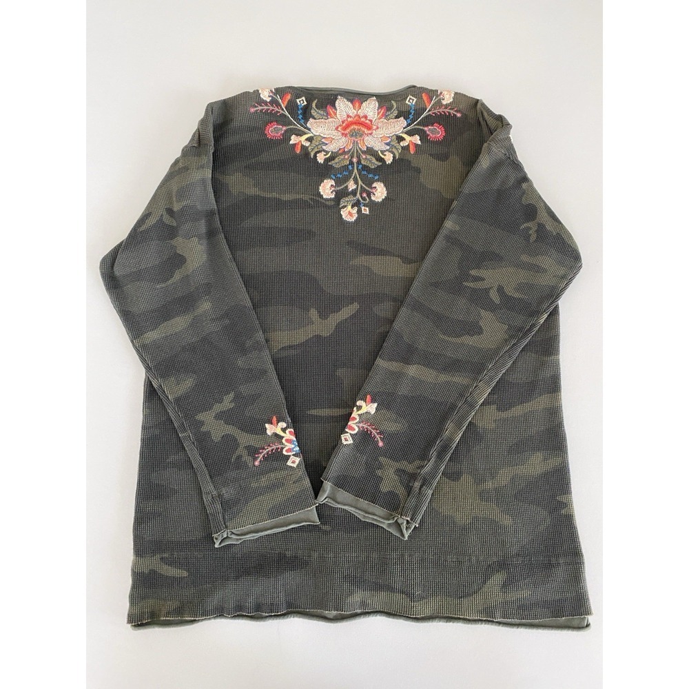 Johnny Was Floral Embroidered Camo Waffle Thermal Top Boho Cottagecore XL - Picture 13 of 15